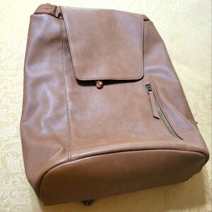 Universal Thread brown faux leather backpack #2582